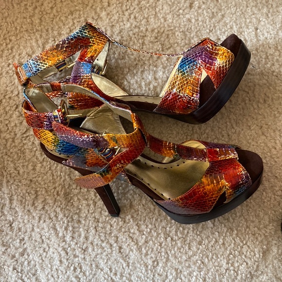 BCBGirls Shoes - Platform heels